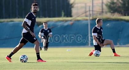 Τους άφησε σπίτι τους