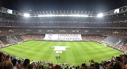 Συγκίνηση για Ντι Στέφανο στο «Μπερναμπέου» (video)