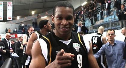 Έκλεισε και Τόμας ο Άρης