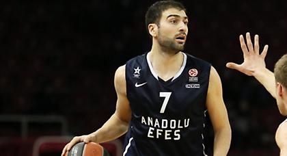 Θέλει Βασιλειάδη και το δείχνει