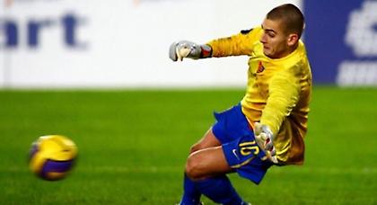 Όταν ο Πέτριτς απέκρουσε με φανέλα… Κοστάνσο! (video)