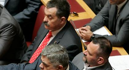 Απαλλάσσει κατηγορούμενους χρυσαυγίτες ο νέος Ποινικός Κώδικας