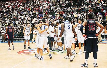 Ωραία και… 64χρονη