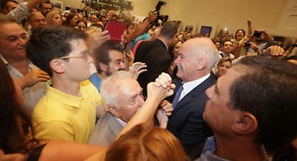 Post στο Facebook έκανε άνω-κάτω το ΠΑΣΟΚ