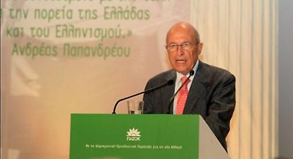 Για πιθανές εκλογές μίλησε ο Κώστας Σημίτης στο Ζάππειο