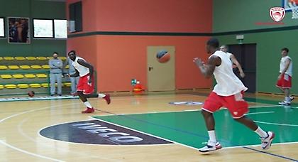 Ανεβάζει ρυθμούς ο Ολυμπιακός (video)