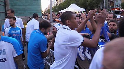 Στις χαρές και τις λύπες μαζί (Web TV)