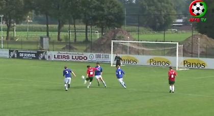 Ο γκολτζής της… διπλανής πόρτας! (video)