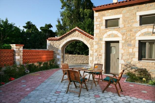 Παραλογισμός με τον ΕΝΦΙΑ στις μικρές τουριστικές επιχειρήσεις