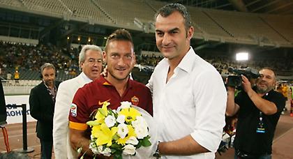 Δέλλας: «Ο Μανωλάς έχει όλα τα προσόντα»