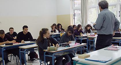 Πρώτο κουδούνι με 12.000 κενά στα σχολεία