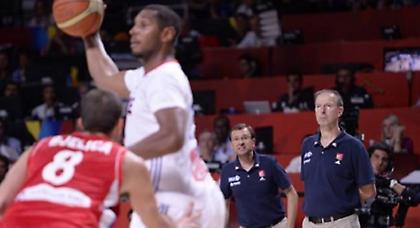 Κολέ: «Άξια η Σερβία»