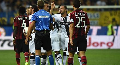 Βλέπει Μίλαν και… τρελαίνεται ο Κασάνο! (video)