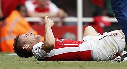 Ρήξη συνδέσμου ο Ντεμπισί