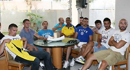 Με άνεση η ΑΕΚ