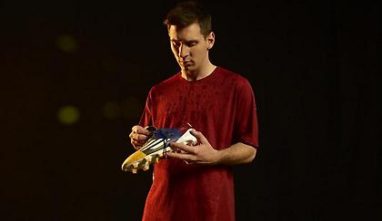 H adidas παρουσιάζει το νέο adizero f50 Messi για τους φετινούς αγώνες του Leo στο Champions League