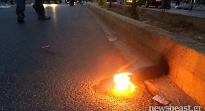 Συγκρούσεις με τα ΜΑΤ στην πορεία για τον Φύσσα