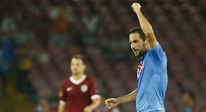 «Χόρευε» ο Μέρτενς,  σαρωτική η Γιουνγκ Μπόις