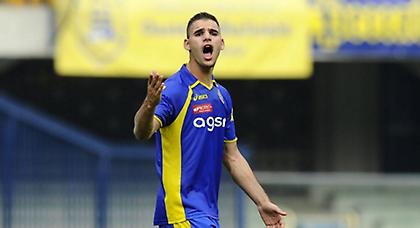 Ύμνοι για τον σκόρερ Ταχτσίδη (video)