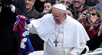 Έδιωξαν τον Ποντίφικα από τα αποδυτήρια!
