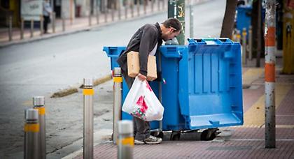 Συγκλονιστικά στοιχεία για τη φτώχεια έφτασαν στη Βουλή