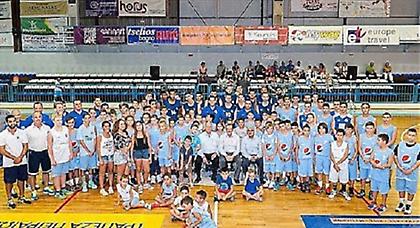 Ευχήθηκαν όλοι στον Κολοσσό