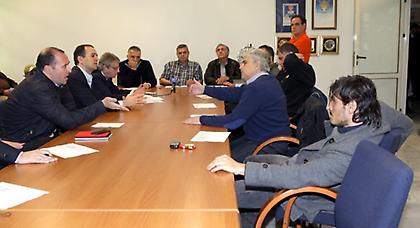 Ντέρμπι χωρίς… τζάμπολ!