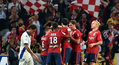 Στη 2η θέση η Λιλ, ακάθεκτη η Μετς