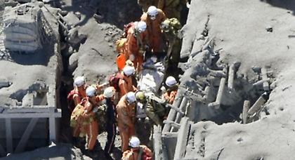 Ξεπερνούν τους 30 οι νεκροί από την έκρηξη ηφαιστείου στην Ιαπωνία