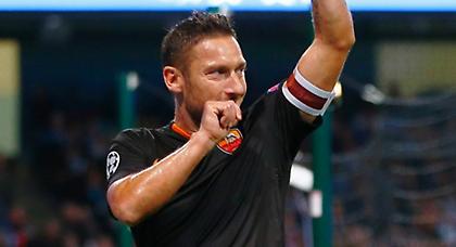 «Γούρι» του Τότι… η Σίτι (pics)