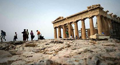 «Στοπ» στις πτώσεις βράχων από την Ακρόπολη