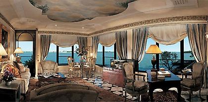 Ο γάμος του Κλούνεϊ απογείωσε τουριστικά τη Βενετία