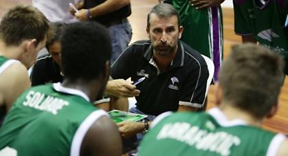 Συνεχίζει με Πλάθα