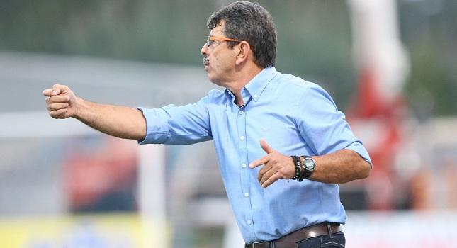 Νέο πρόβλημα για Πετράκη