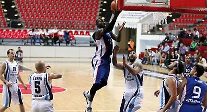 «Σφαλιάρα» για Εφές, νίκη για Γαλατά