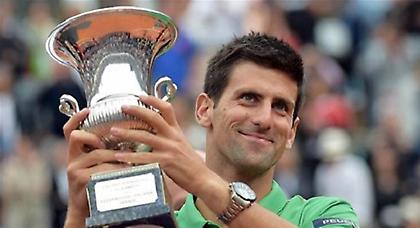 Παραμένουν πρώτοι Τζόκοβιτς, Σερένα