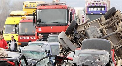 Βίντεο-σοκ της καραμπόλας και συνοδηγός στην νταλίκα