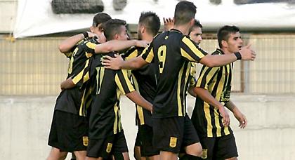 Ώρα για υπογραφές