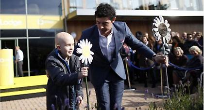 Δωρεά – μαμούθ από τον ΜακΙλρόι για τη μάχη κατά του καρκίνου