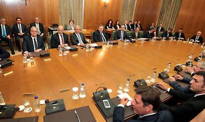 Ερρίφθη ο κύβος για ανασχηματισμό