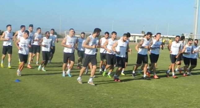 Μέσα ο ένας, έξω ο άλλος