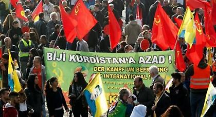 Ειρηνική διαδήλωση 20.000 Κούρδων εναντίον του ΙΚ στη Γερμανία
