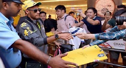 Όλοι πάνω στον Νεϊμάρ!