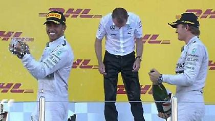 Χάμιλτον: «Διπλά χαρούμενος»