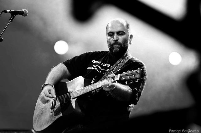 Ο Μπάμπης Στόκας στο Ρυθμός Stage