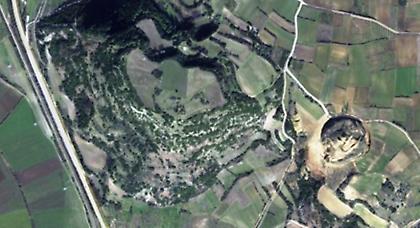 Πυραμίδα βρίσκεται θαμμένη στην Αμφίπολη;