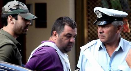 Ρουπακιάς σε Αστυνομικούς: «Είμαι δικός σας, Χρυσή Αυγή»!