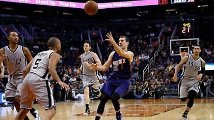 Βαριές ήττες για Σπερς, Λέικερς και Θάντερ