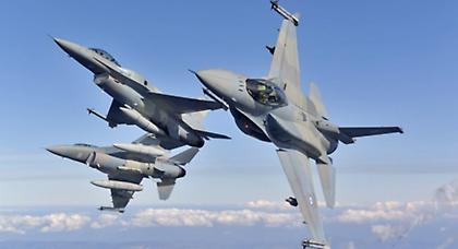 Και αεροπορικές επιθέσεις ετοιμάζουν οι τζιχαντιστές