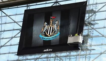 Μία ώρα καθυστέρηση στο Νιούκαστλ – Λέστερ